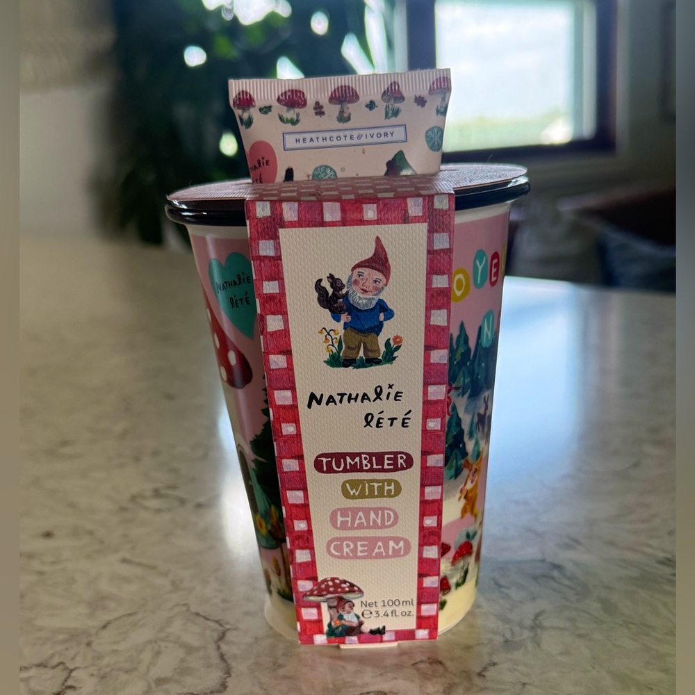 Nathalie Lete Christmas Tumblr with handcream. New